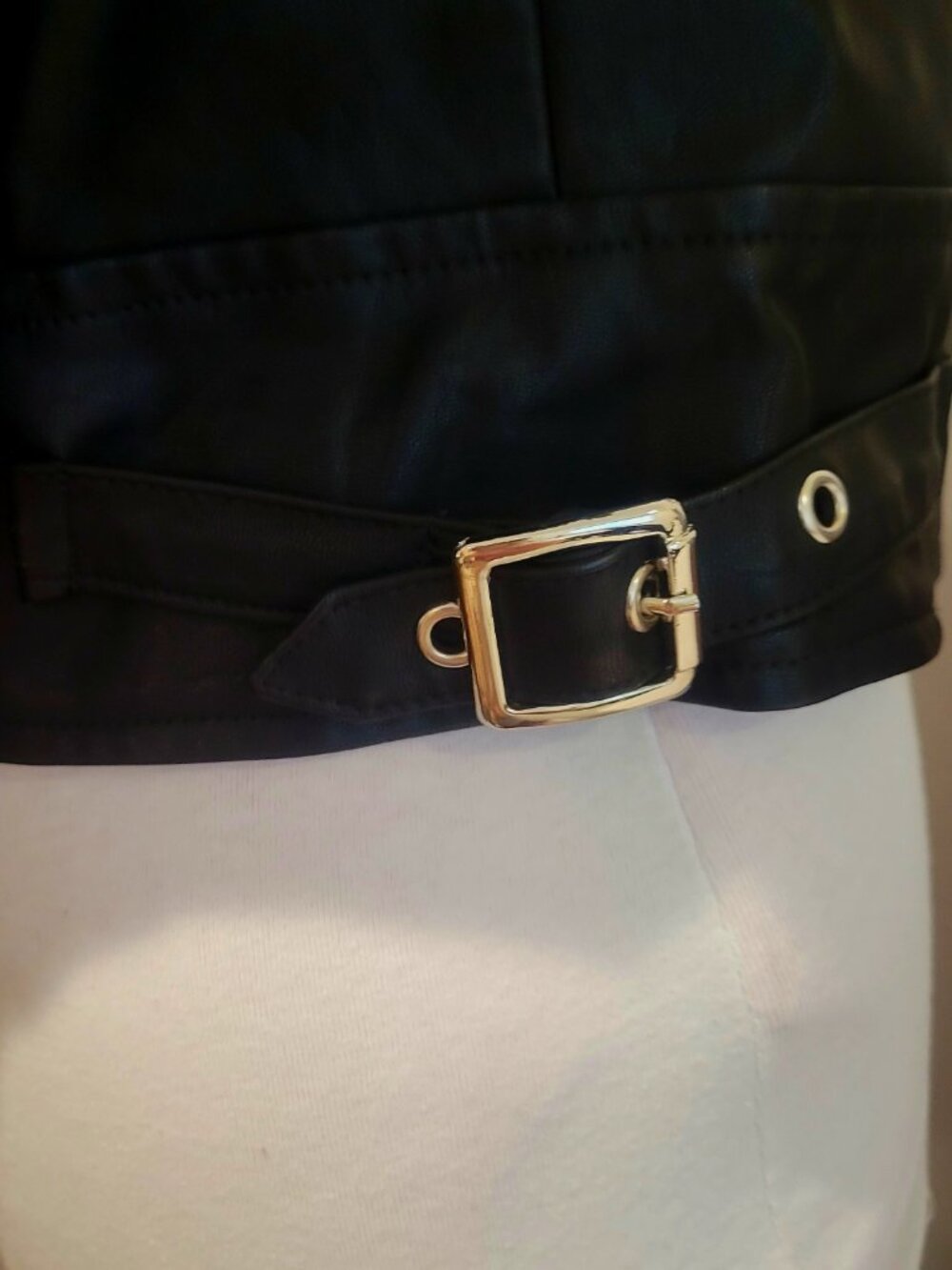 Embroidered Flower Black Jacket - Picture 7 of 7